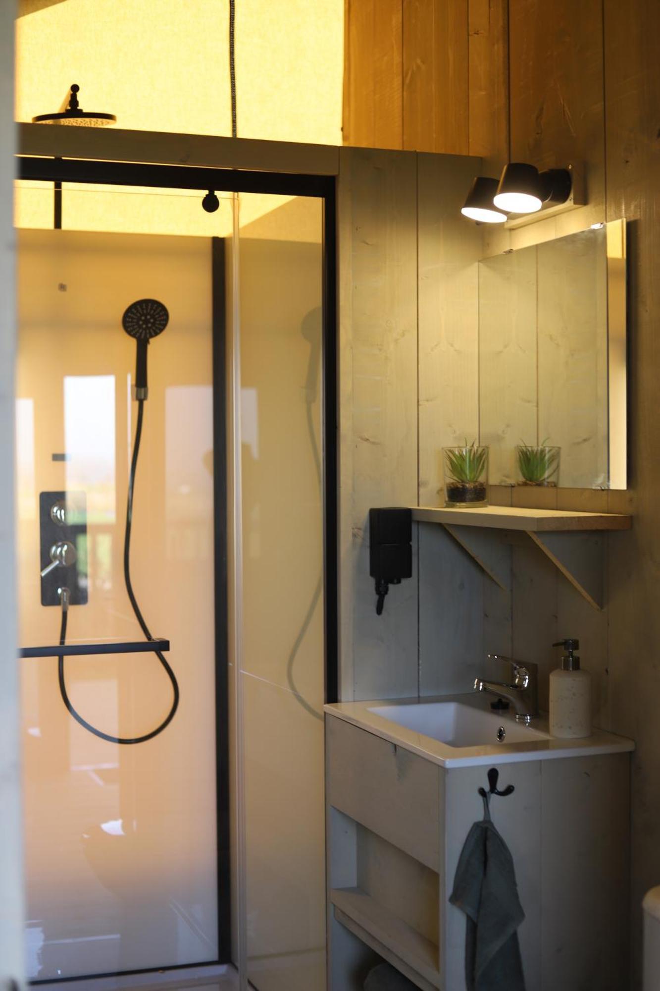 Safaritent Premium Aan Het Water Luxury tent