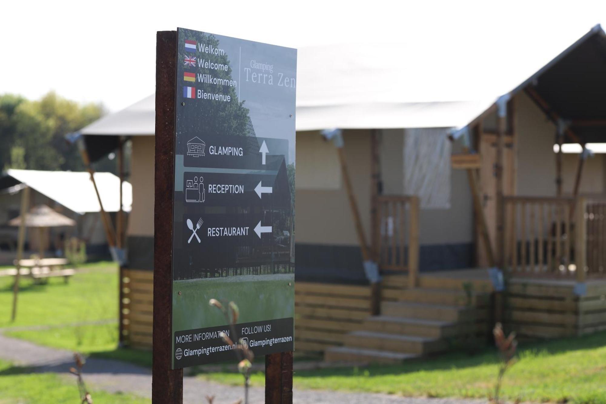 Safaritent Premium Aan Het Water Luxury tent *